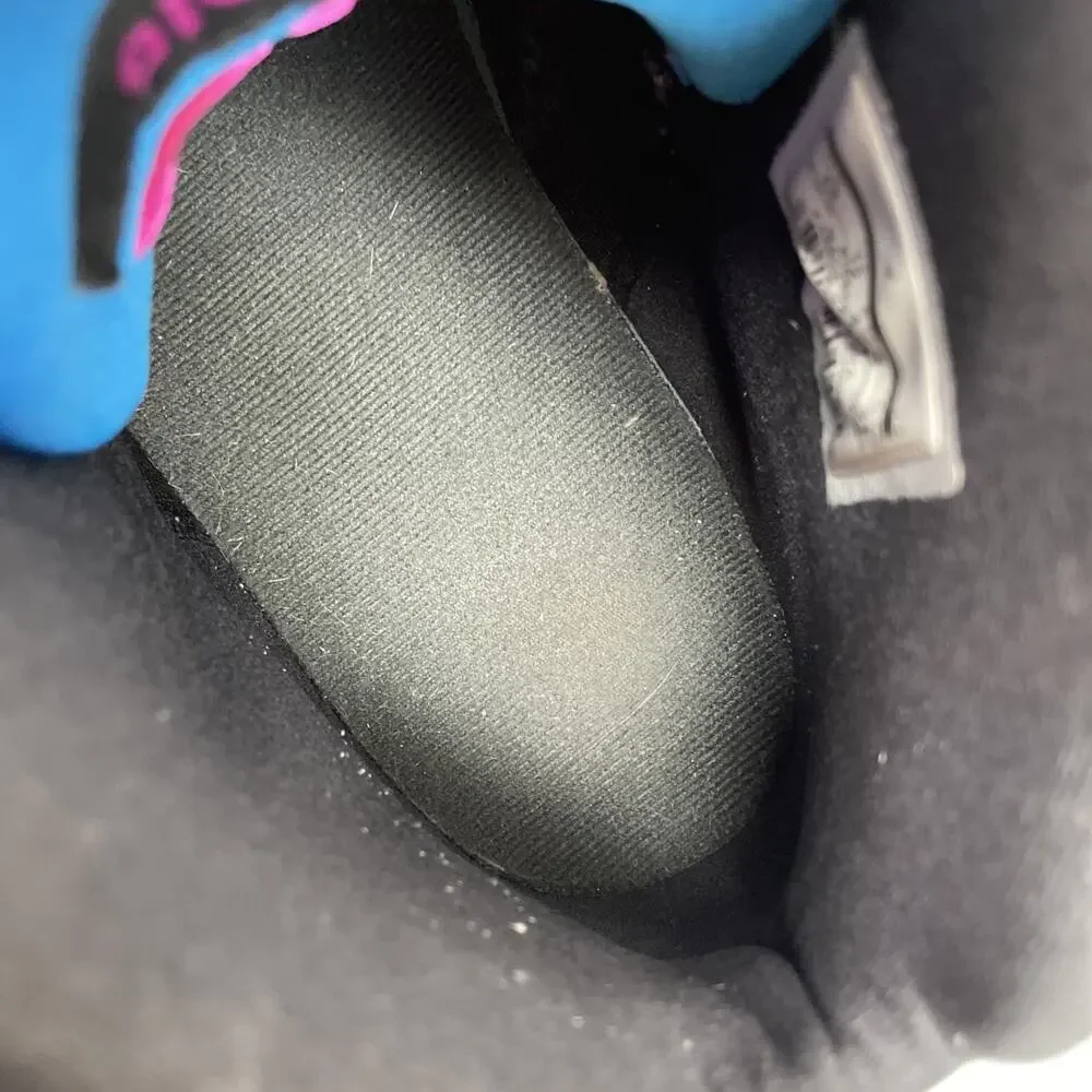 Jordan spike forty